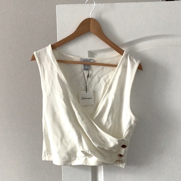 Cute cream crop - Picture 1 of 4